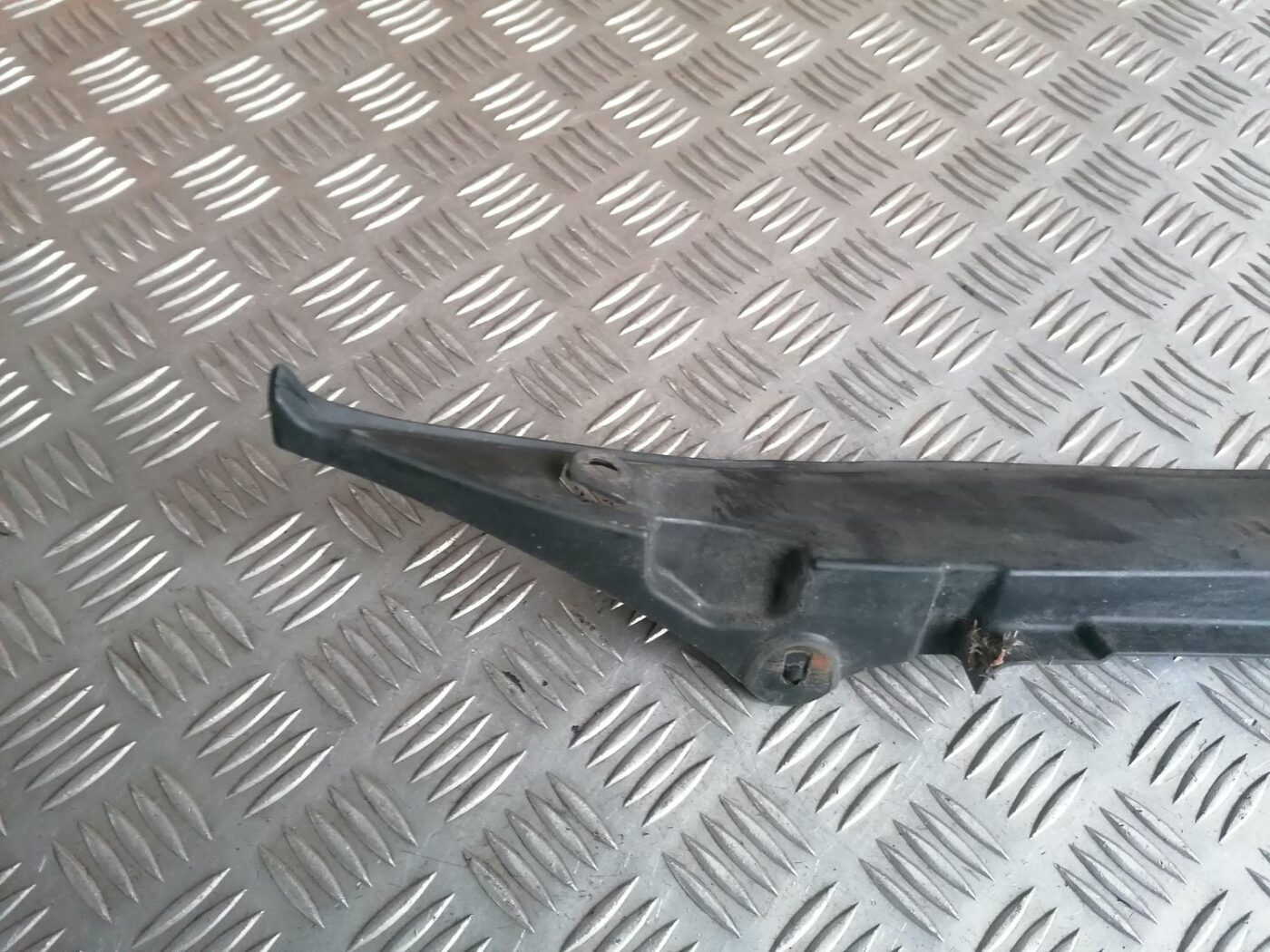 Ieliktņis starp spārnu un durvīm priekš HONDA ACCORD 2003 SILVER 4 Ieliktņis starp spārnu un durvīm priekš HONDA ACCORD 2003 SILVER