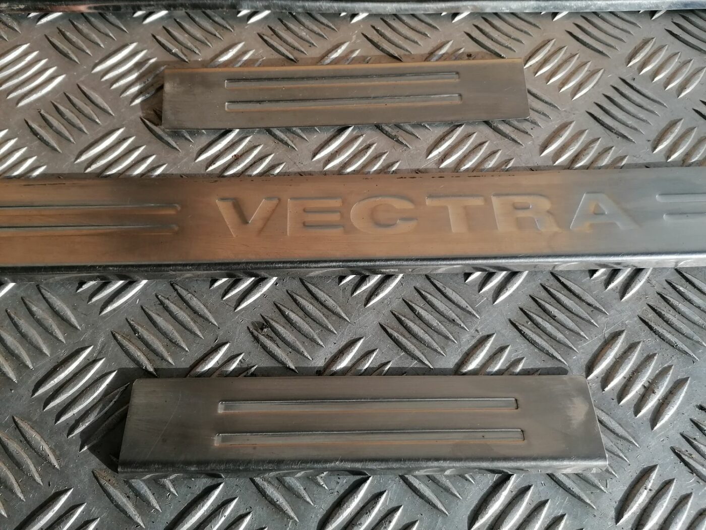 Sliekšņu uzliku komplekts priekš OPEL VECTRA C 2002