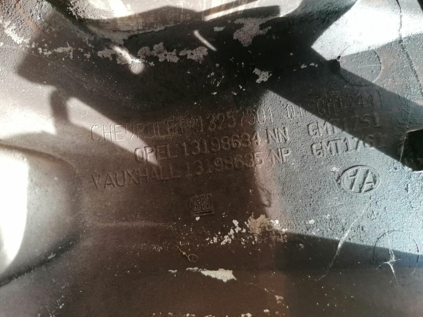 Diska kalpaks priekš OPEL VECTRA C 2002