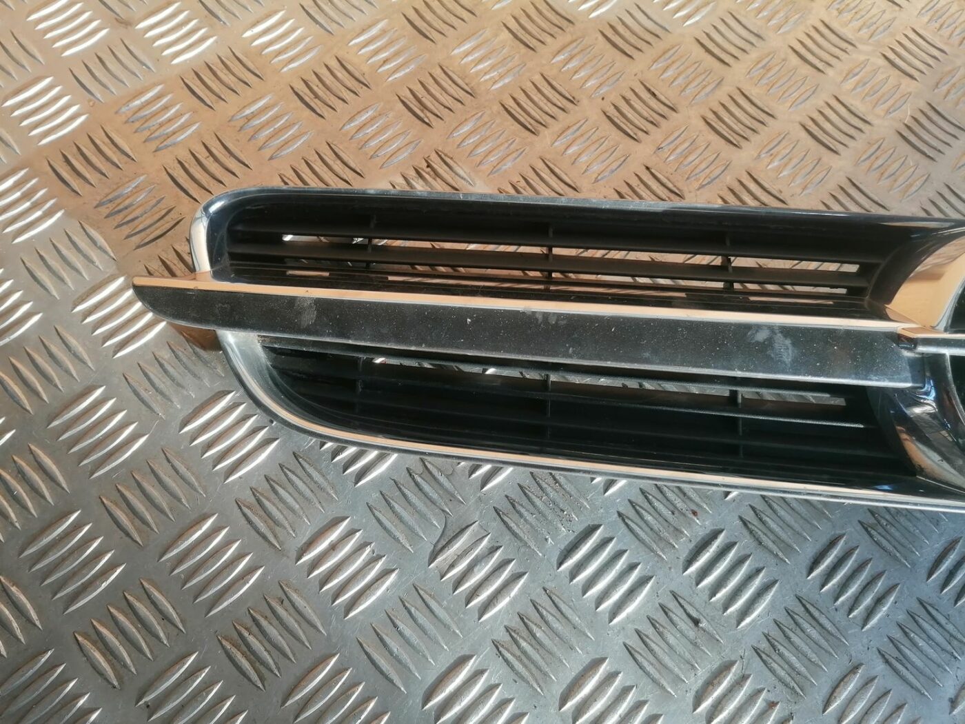 Bufera reste priekš OPEL VECTRA C 2002 2 Bufera reste priekš OPEL VECTRA C 2002