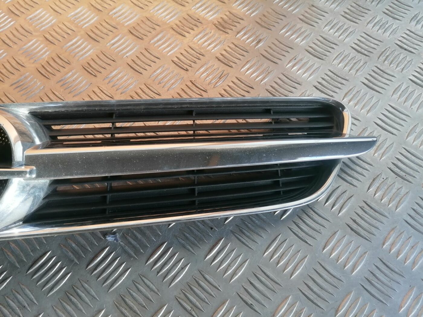 Bufera reste priekš OPEL VECTRA C 2002 8 Bufera reste priekš OPEL VECTRA C 2002