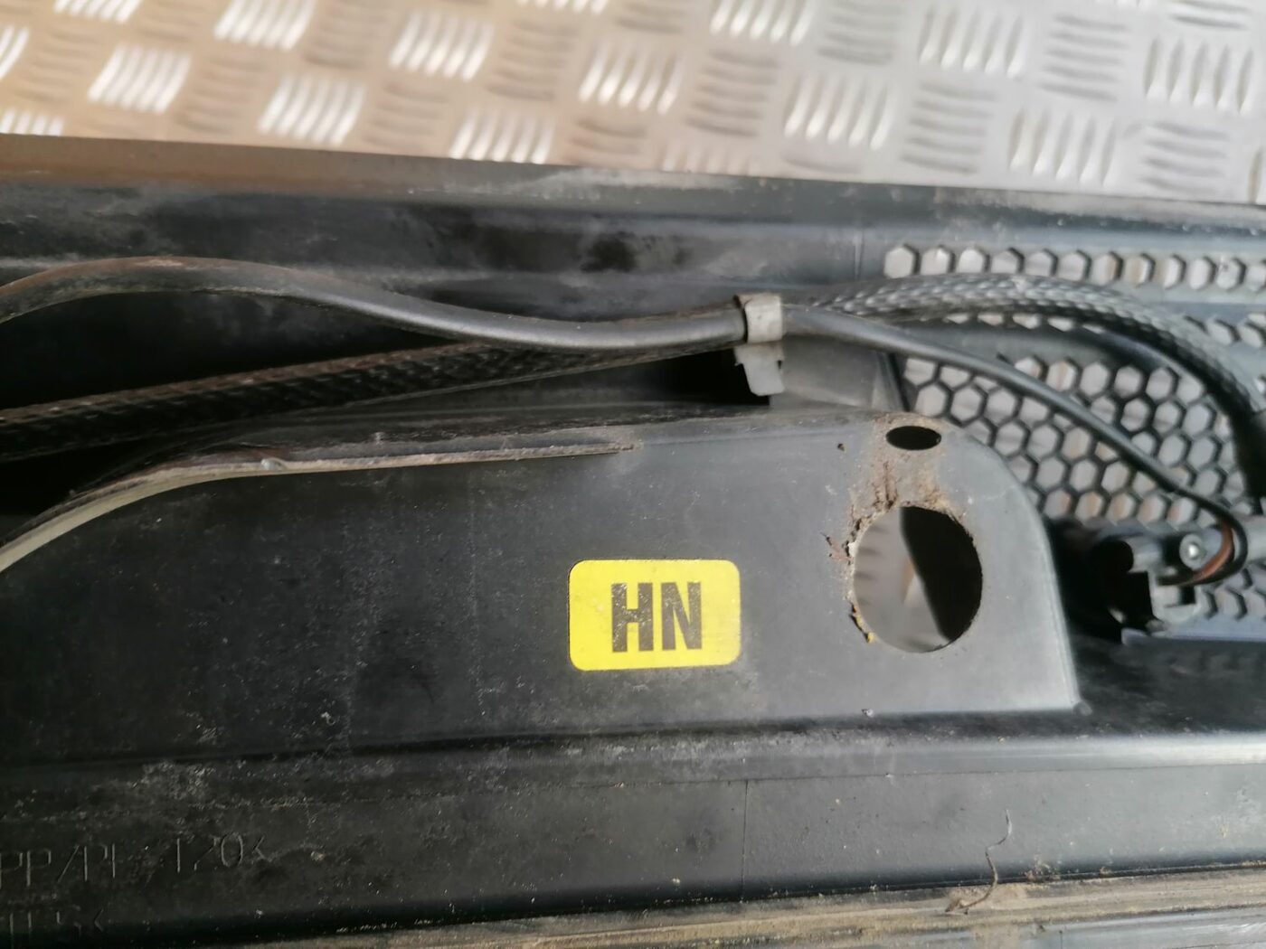 Vējstikla uzlikas (deflektora) režģis priekš OPEL VECTRA C 2002