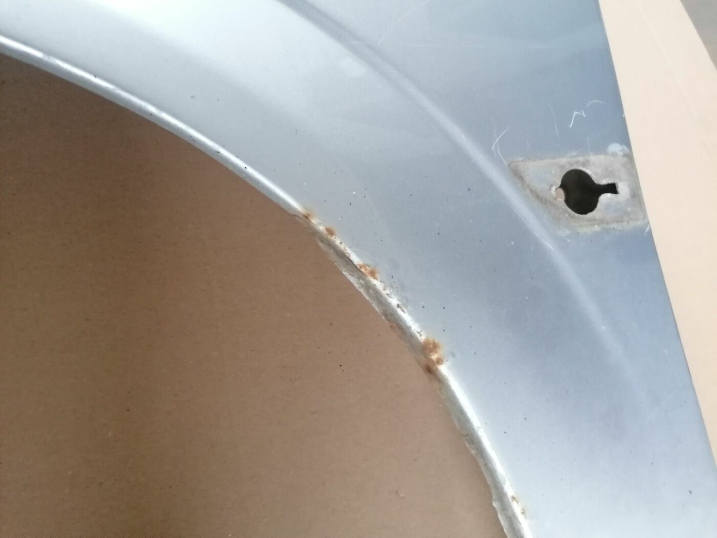 Priekšējais kreisais spārns priekš OPEL VECTRA C 2002 9 Priekšējais kreisais spārns priekš OPEL VECTRA C 2002