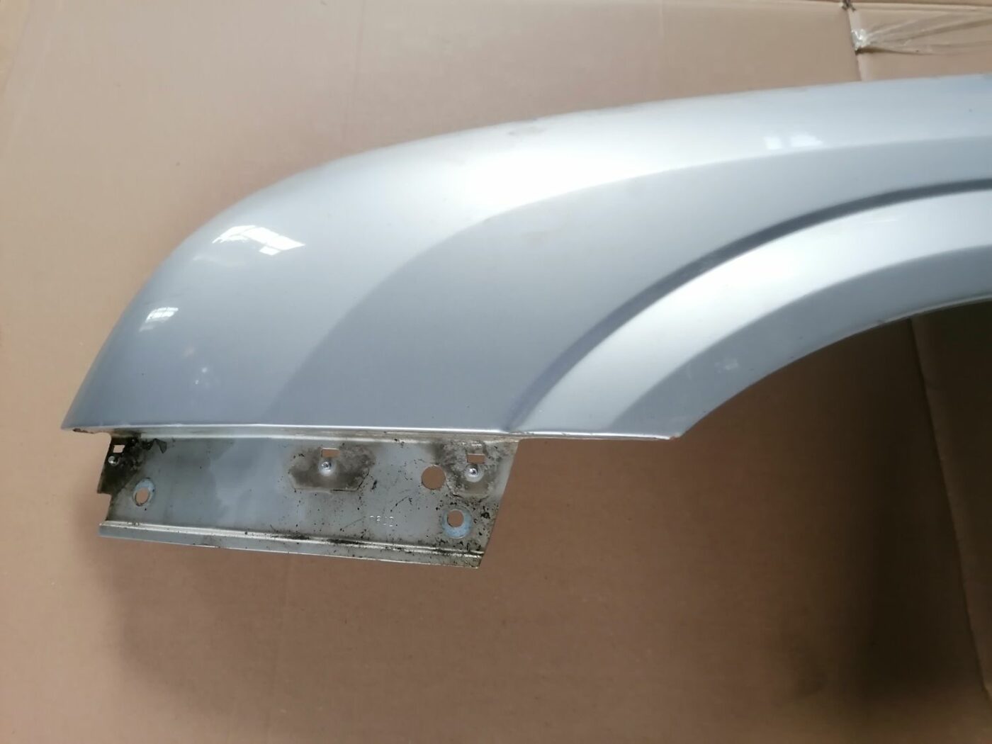 Priekšējais kreisais spārns priekš OPEL VECTRA C 2002 8 Priekšējais kreisais spārns priekš OPEL VECTRA C 2002