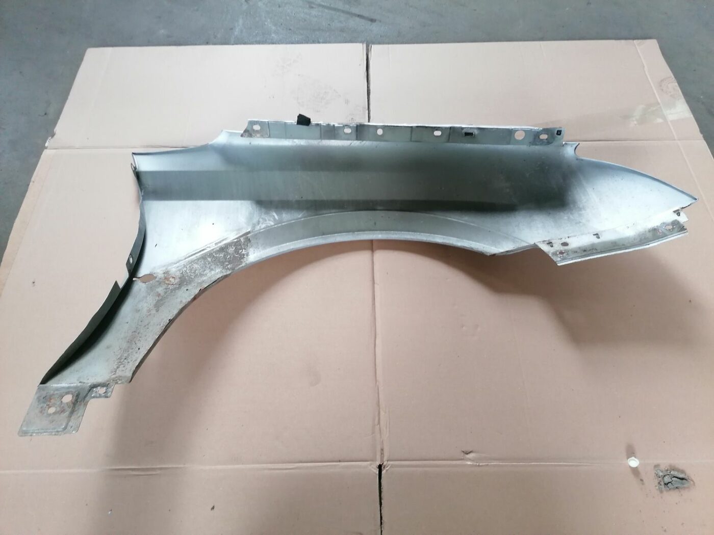 Priekšējais kreisais spārns priekš OPEL VECTRA C 2002 6 Priekšējais kreisais spārns priekš OPEL VECTRA C 2002