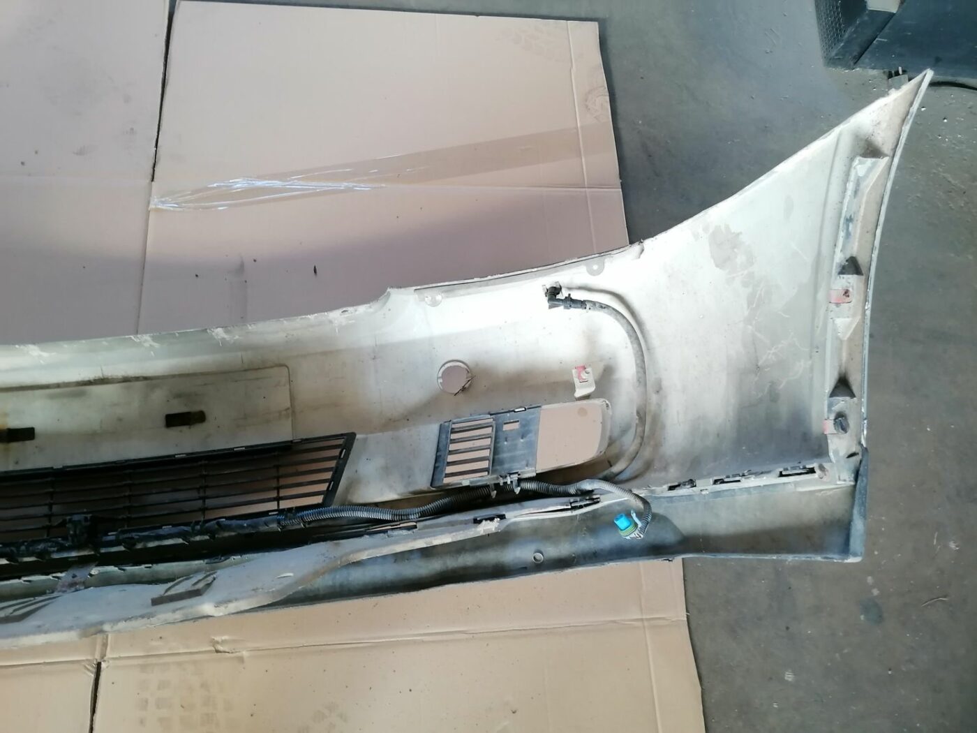 Priekšējais buferis priekš OPEL VECTRA C 2002 5 Priekšējais buferis priekš OPEL VECTRA C 2002