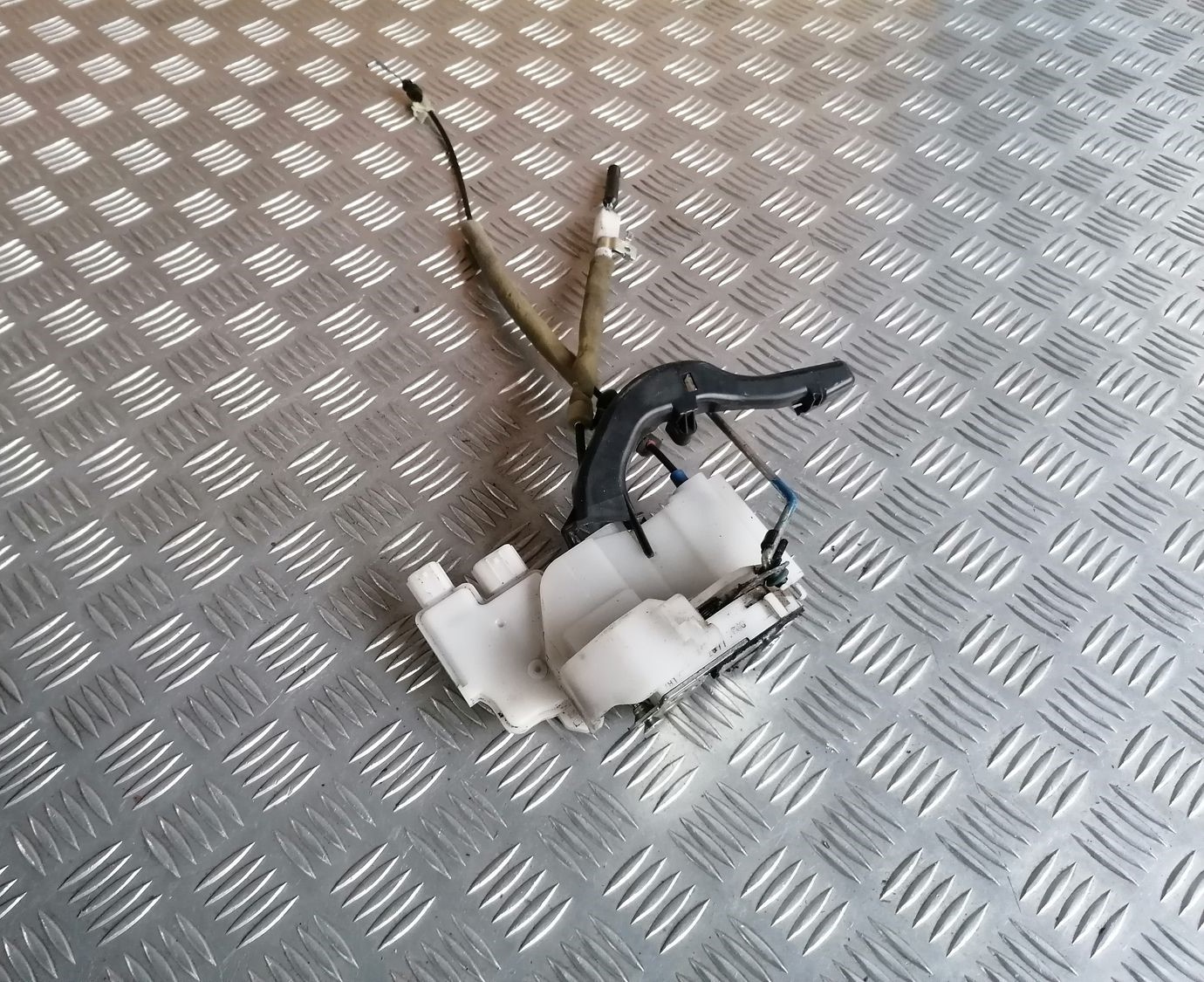 Priekšējo kreiso durvju slēdzene priekš HONDA ACCORD 2008