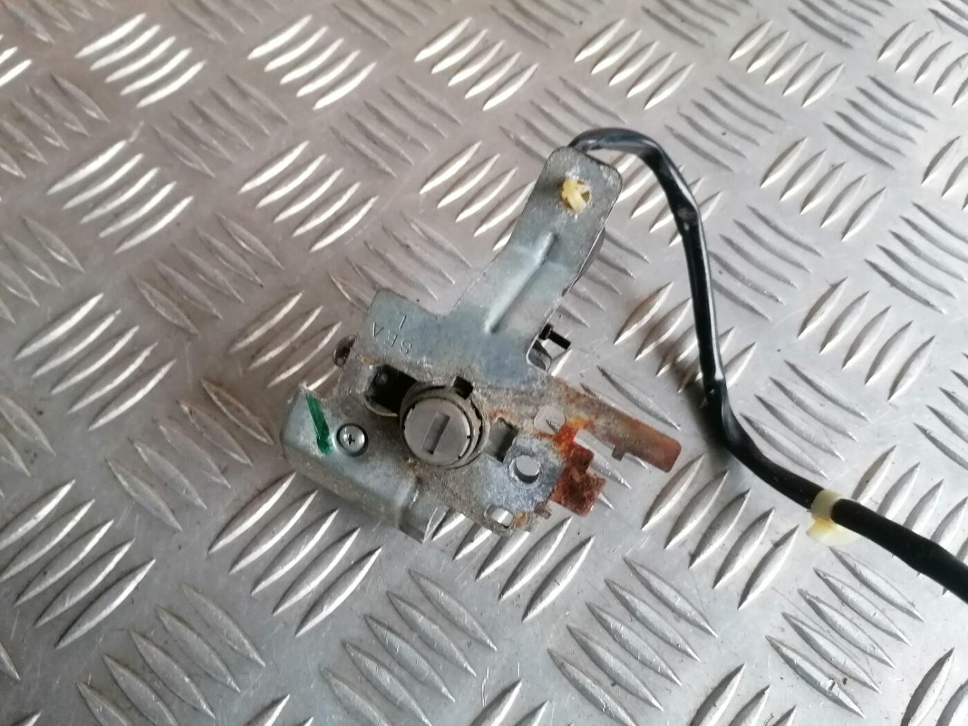 Durvju slēdzenes cilindrs priekš HONDA ACCORD 2008