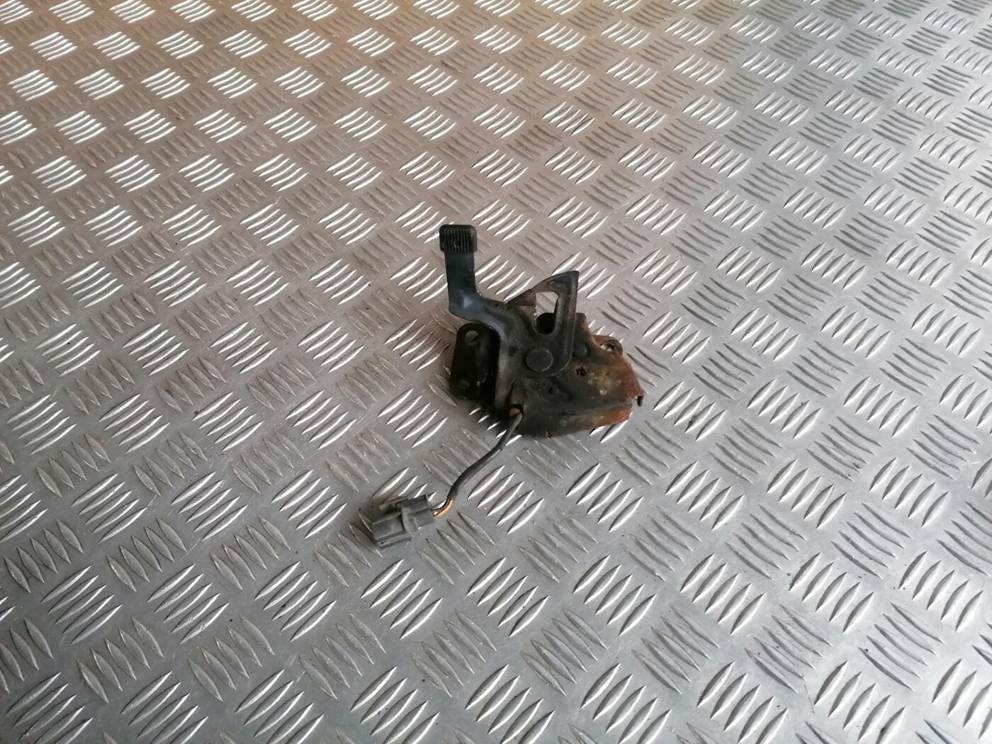 Pārsega atveršanas rokturis priekš HONDA ACCORD 2008