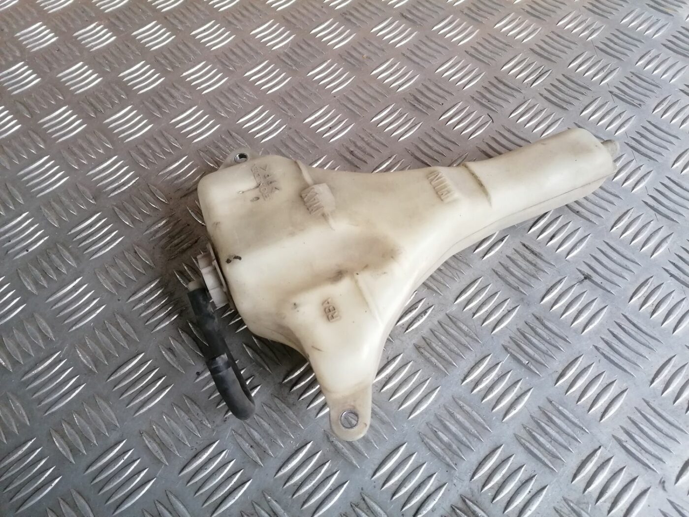 Dzesēšanas šķidruma tvertne priekš HONDA ACCORD 2008 2 Dzesēšanas šķidruma tvertne priekš HONDA ACCORD 2008