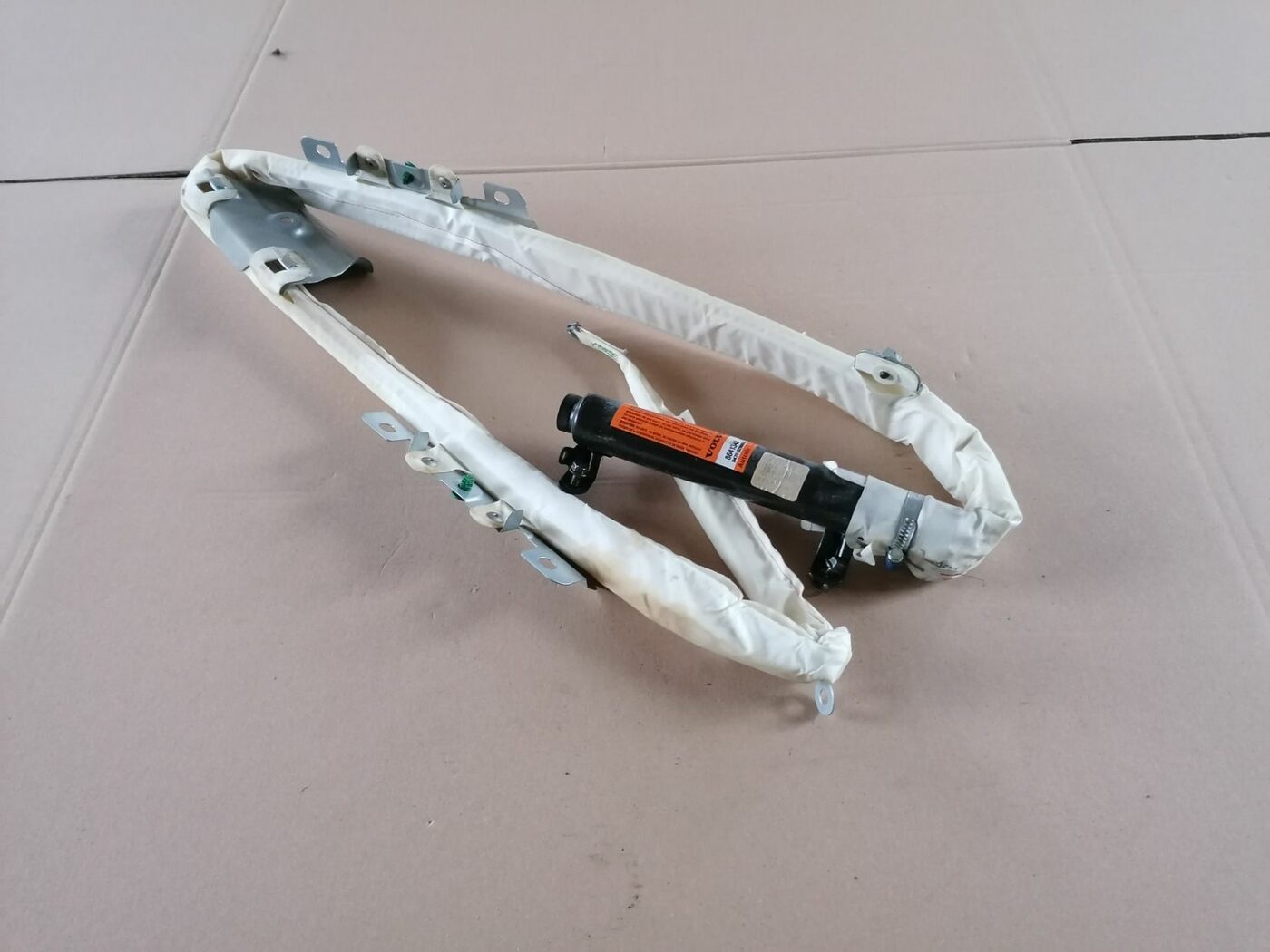 Griestu drošības spilvens, pa kreisi priekš VOLVO S60 2004 1 Griestu drošības spilvens, pa kreisi priekš VOLVO S60 2004