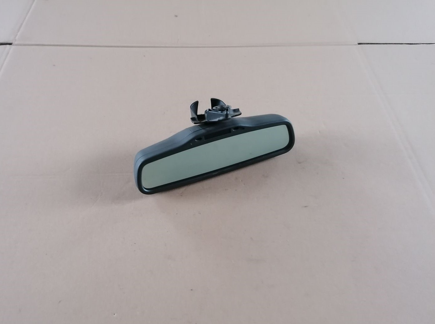 Salona atpakaļskata spogulis priekš VOLVO S60 2004 1 Salona atpakaļskata spogulis priekš VOLVO S60 2004