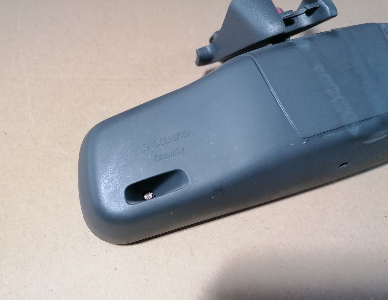 Salona atpakaļskata spogulis priekš VOLVO S60 2004 4 Salona atpakaļskata spogulis priekš VOLVO S60 2004