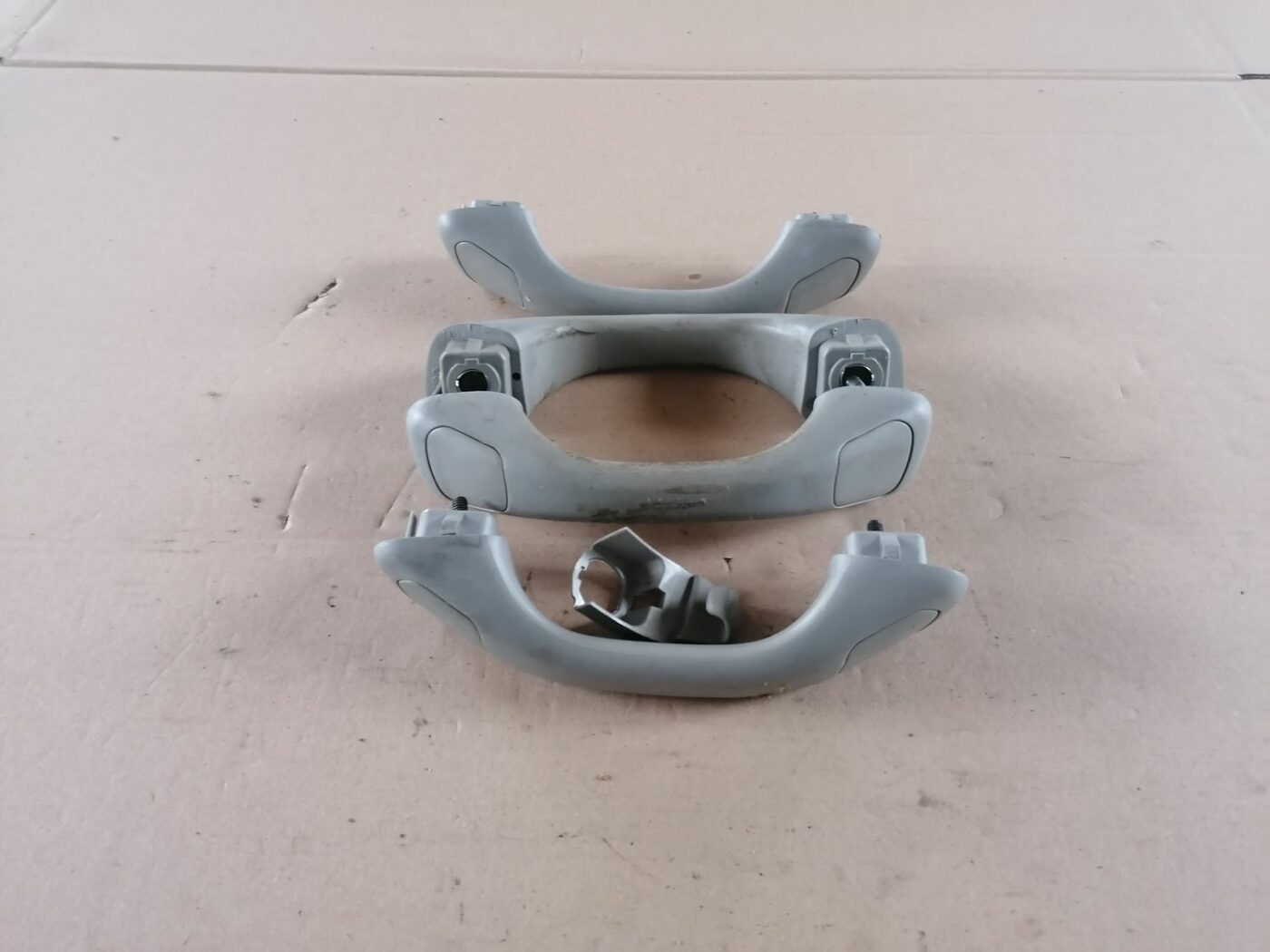 Salona rokturis griestos priekš VOLVO S60 2004