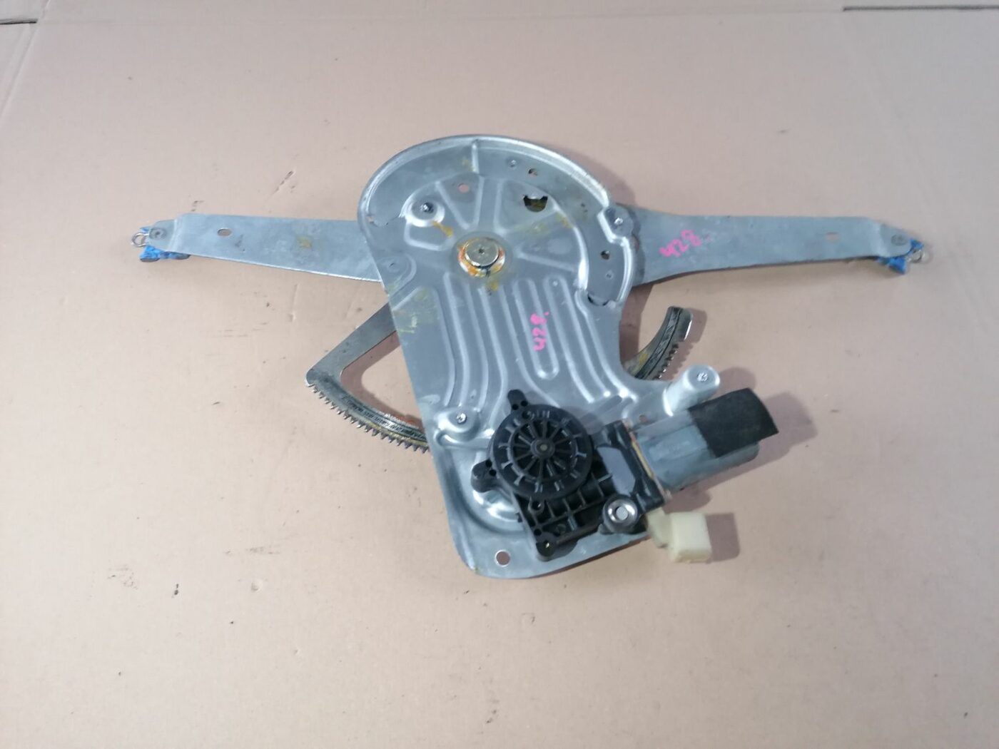 Stikla pacelšanas mehānisms priekšējais labais priekš VOLVO S60 2004