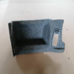 Bagāžnieka nodalījuma sānu apdare priekš VOLVO S60 2004