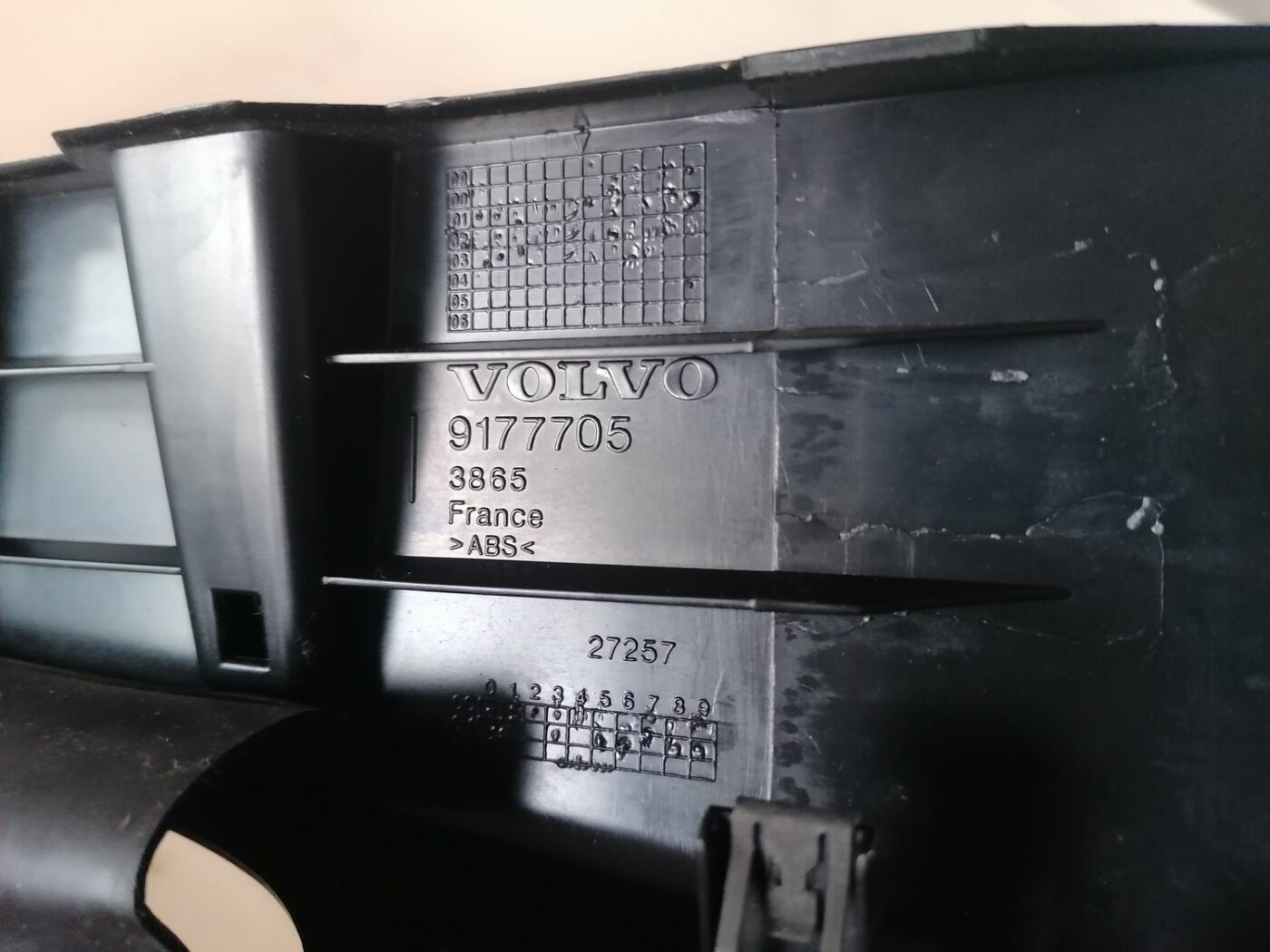 Spidometra apdare priekš VOLVO S60 2004 4 Spidometra apdare priekš VOLVO S60 2004