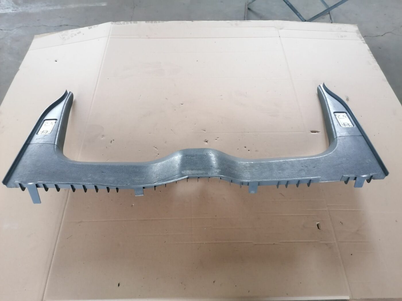 Bagažnieka nodalījuma sliekšņa uzlika priekš VOLVO S60 2004