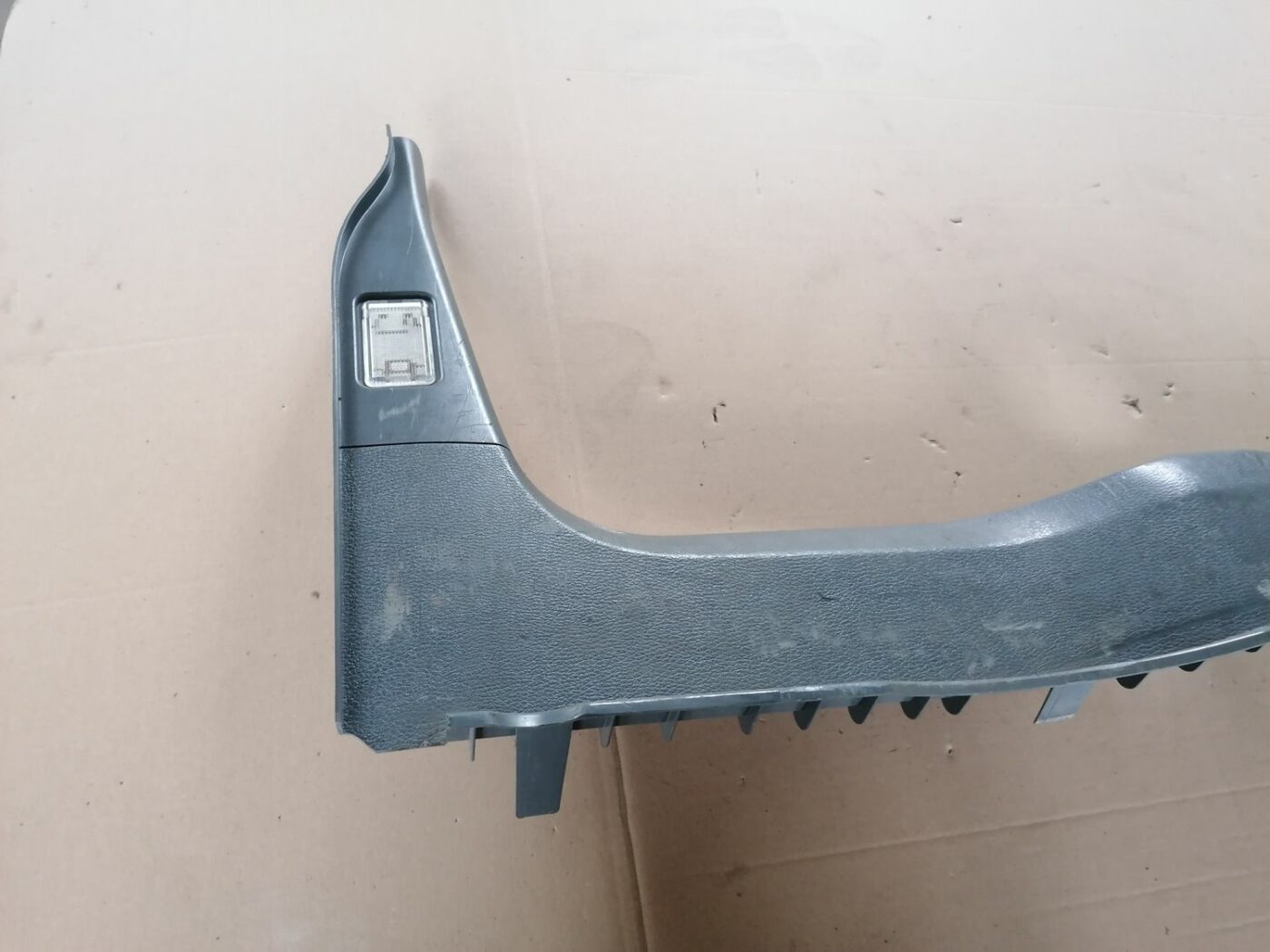 Bagažnieka nodalījuma sliekšņa uzlika priekš VOLVO S60 2004