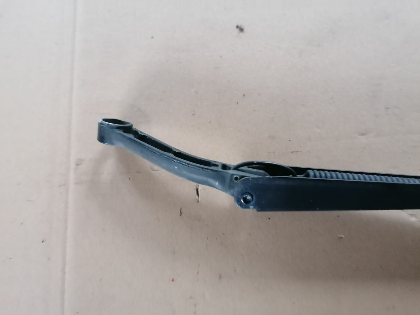 Vējstikla slotu turētāju komplekts priekš VOLVO S60 2004