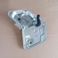 Stikla pacelšanas mehānisma panele priekš SKODA YETI 2012