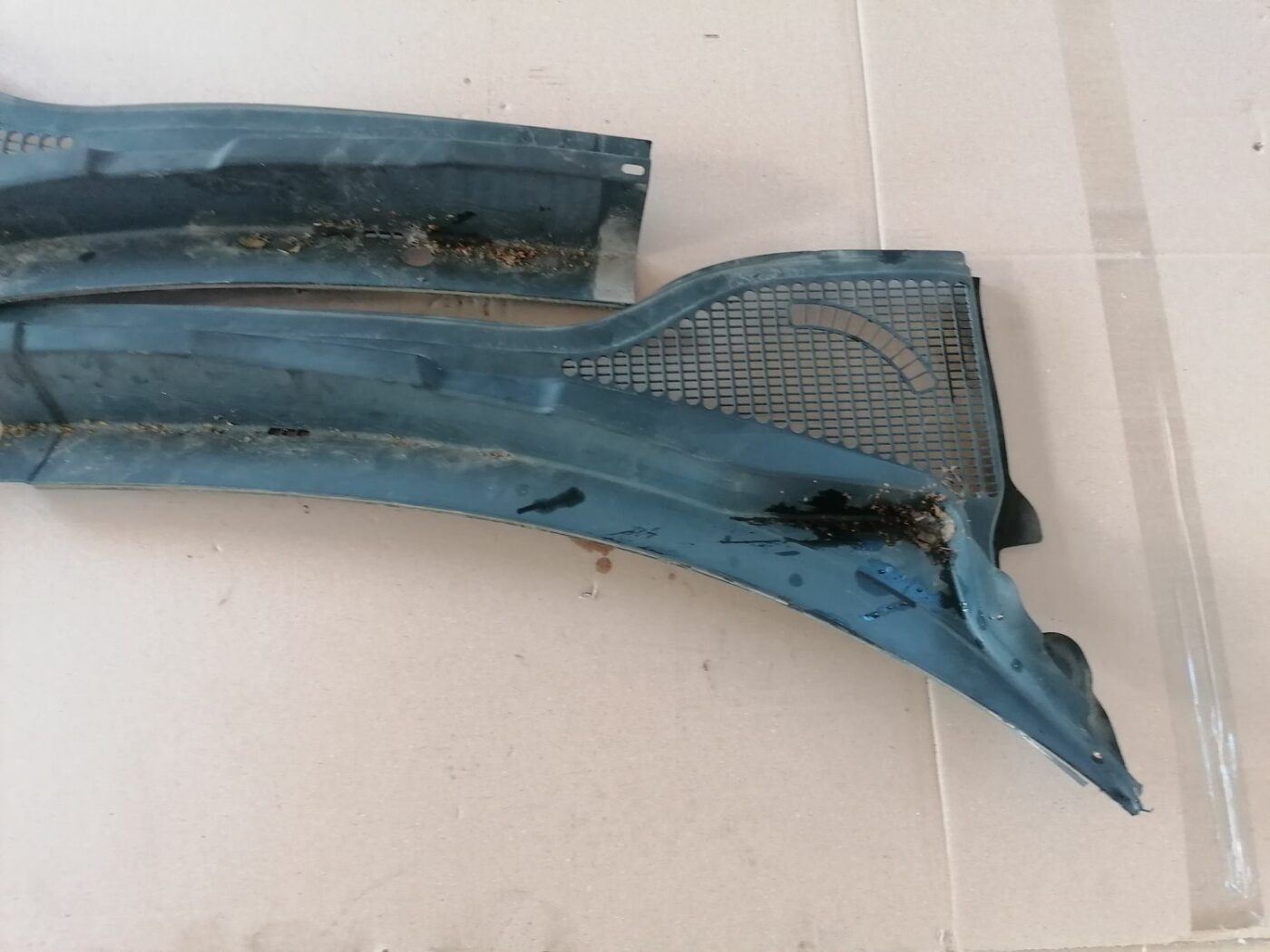 Vējstikla uzlikas (deflektora) režģis priekš SKODA YETI 2012 6 Vējstikla uzlikas (deflektora) režģis priekš SKODA YETI 2012