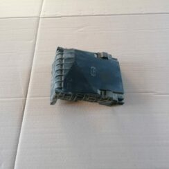 Drošinātāju kārbas korpusa vāks priekš SKODA YETI 2012