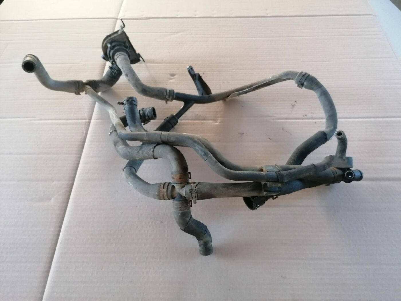 Dzesēšanas caurules priekš SKODA YETI 2012