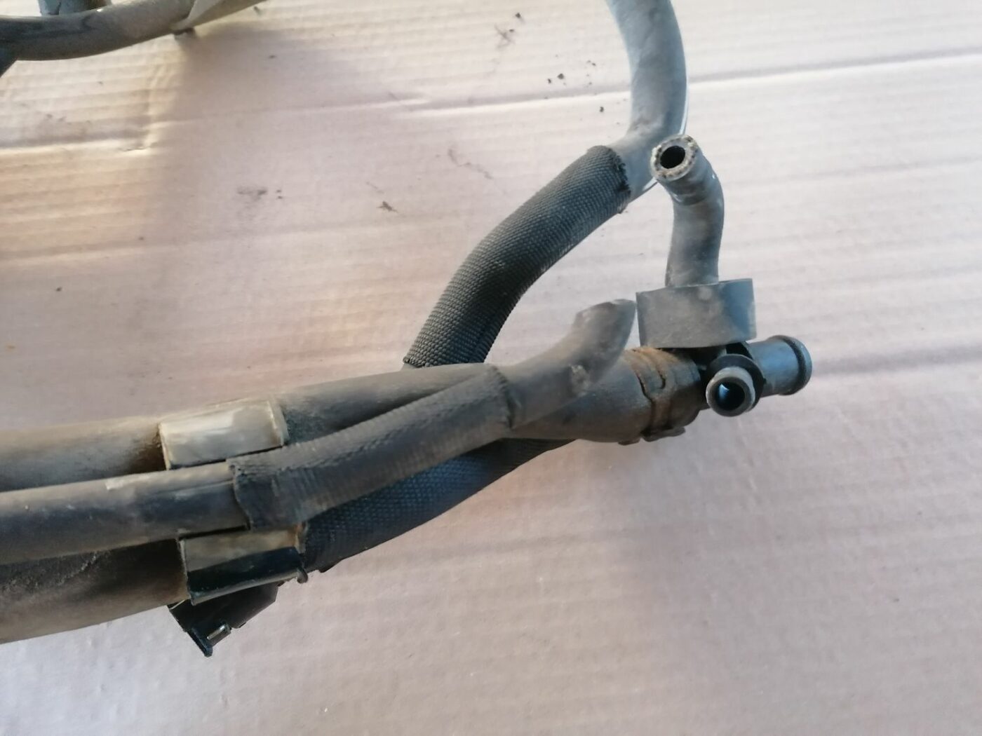 Dzesēšanas caurules priekš SKODA YETI 2012