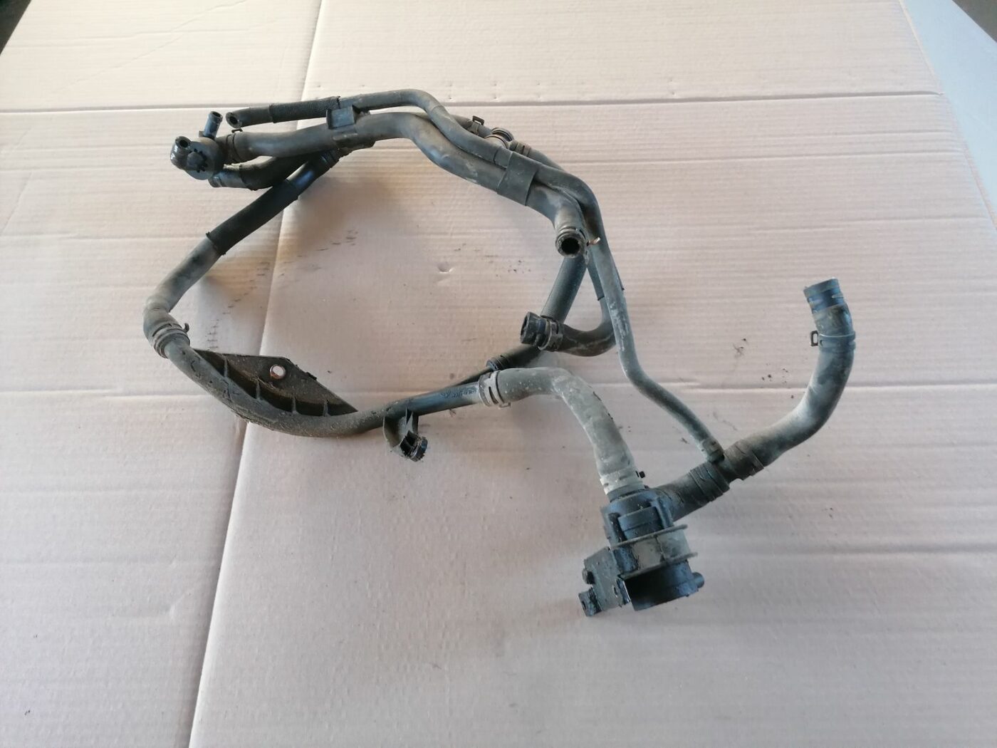 Dzesēšanas caurules priekš SKODA YETI 2012