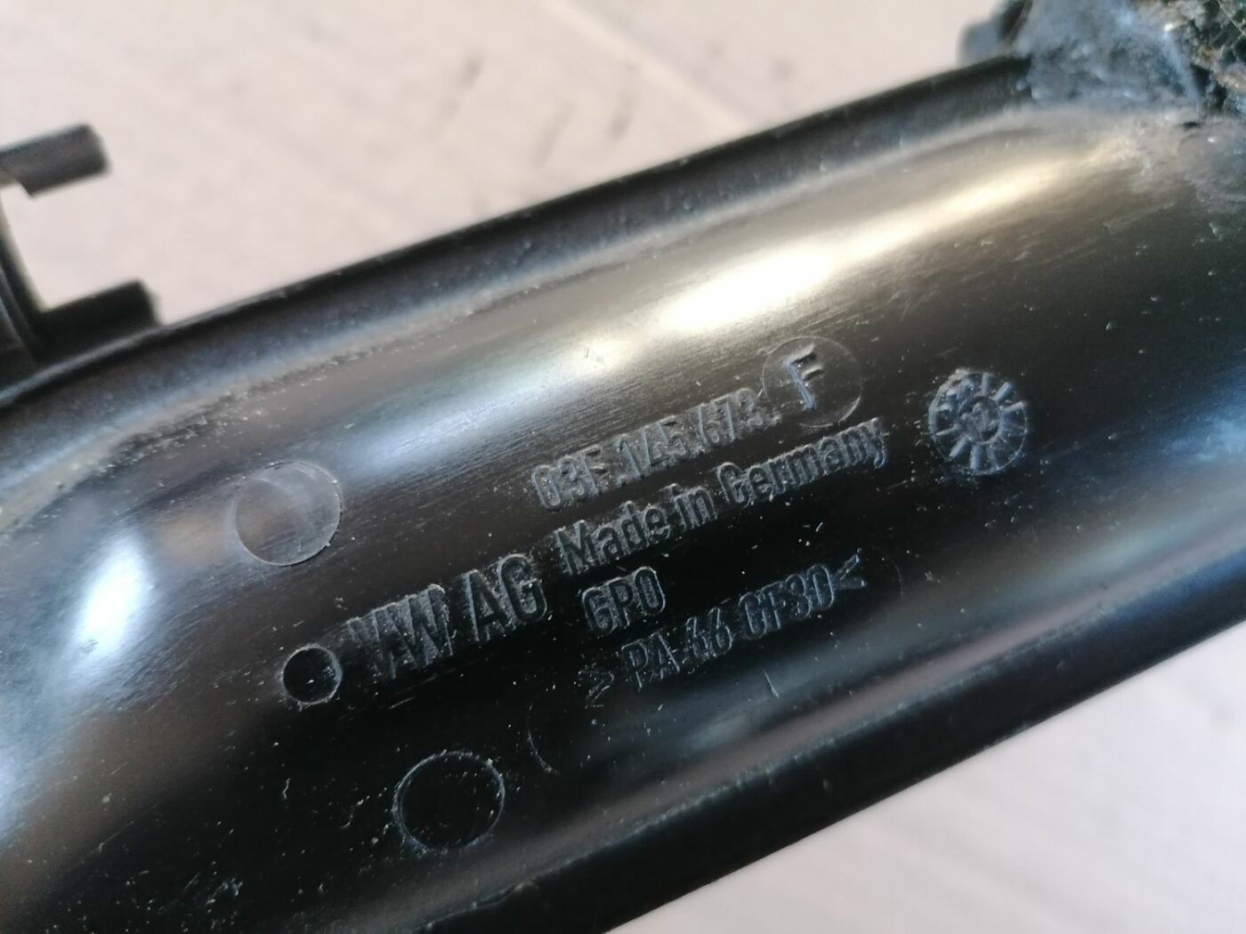 Interkulera caurule priekš SKODA YETI 2012 2 Interkulera caurule priekš SKODA YETI 2012