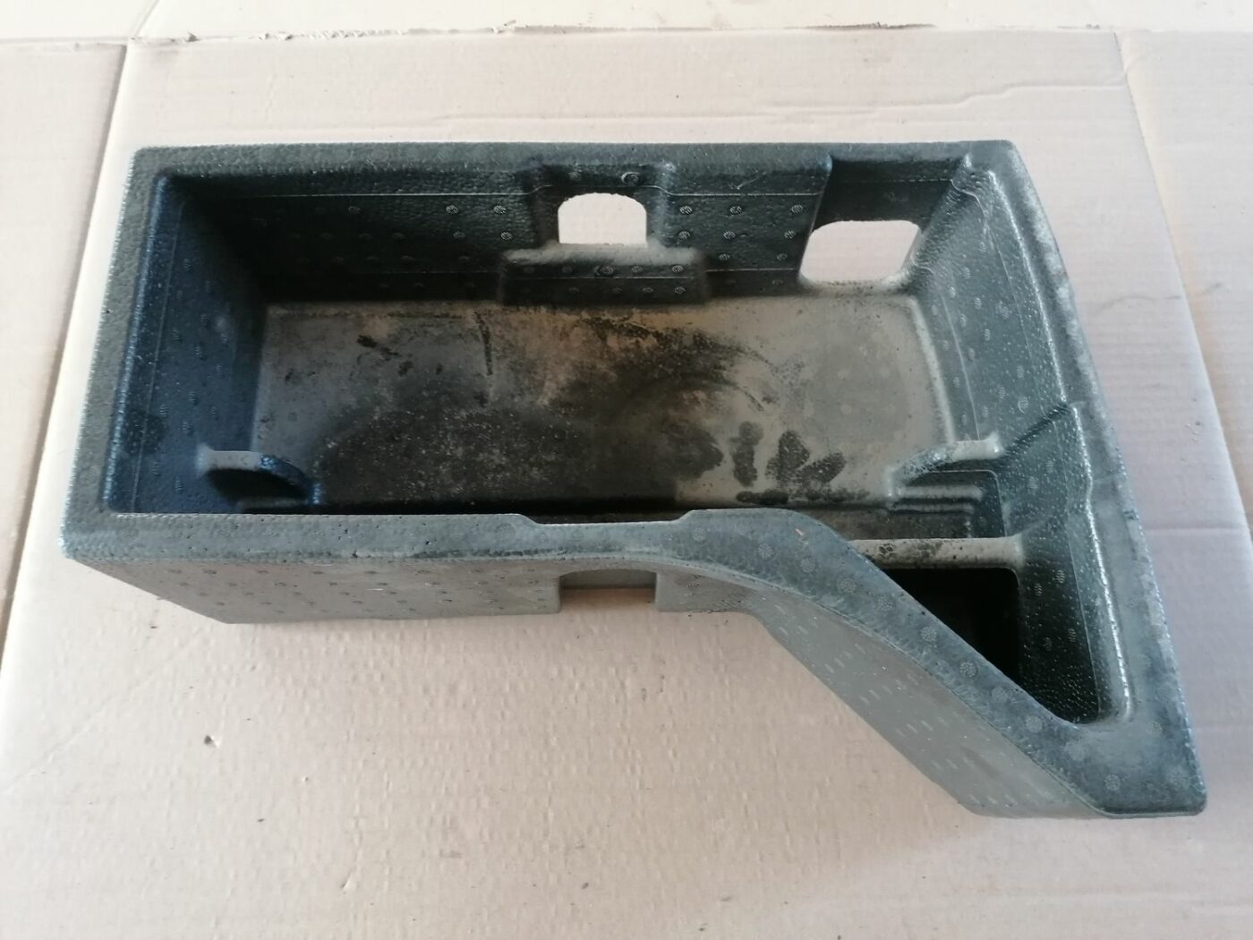 Bagāžnieka nodalījuma instrumentu ieliktnis priekš SKODA YETI 2012