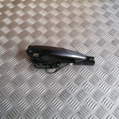 Aizmugurējāis labais durvju rokturis priekš BMW 1 E87 2007 GRAPHITE