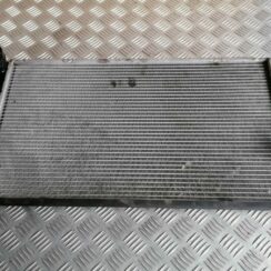 Dzesēšanas radiators priekš BMW 1 E87 2007 GRAPHITE