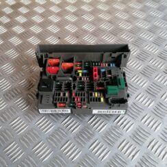 Drošinātāju bloks priekš BMW 1 E87 2007 GRAPHITE