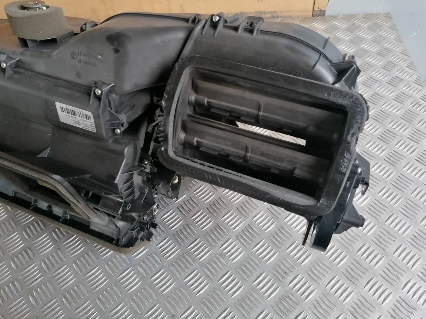 Salona sildītājs priekš BMW 1 E87 2007 GRAPHITE