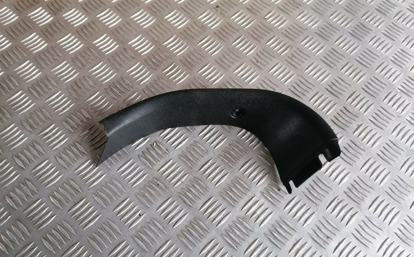 Bagāžnieka vāka apdare priekš BMW 1 E87 2007 GRAPHITE