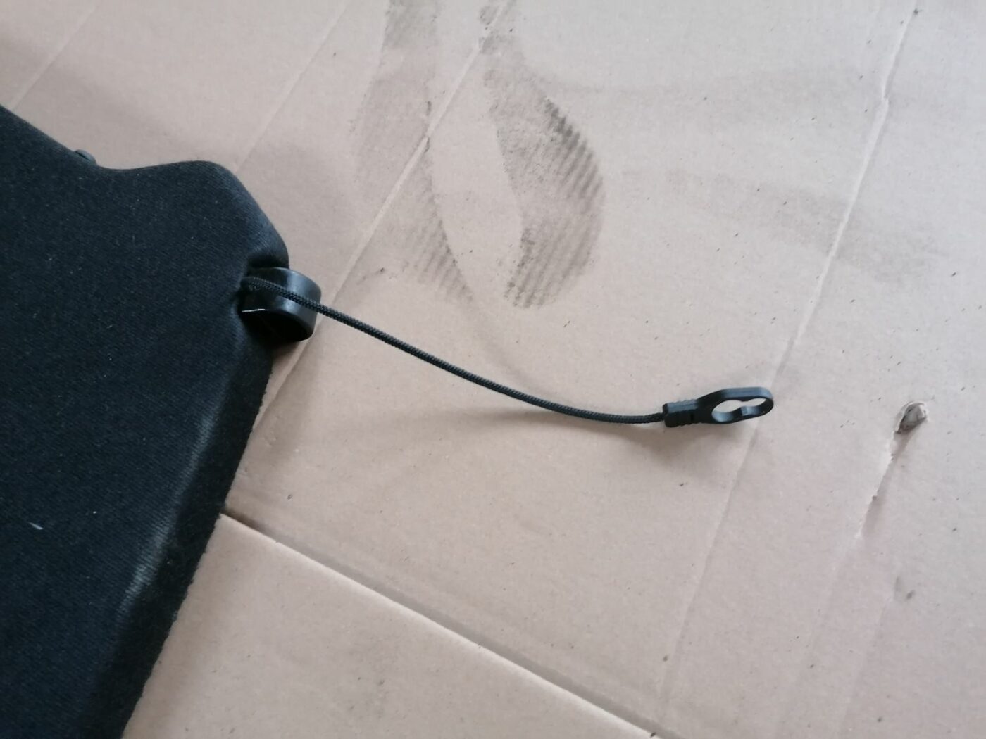 Bagāžnieka nodalījuma plaukts priekš BMW 1 E87 2007 GRAPHITE 5 Bagāžnieka nodalījuma plaukts priekš BMW 1 E87 2007 GRAPHITE