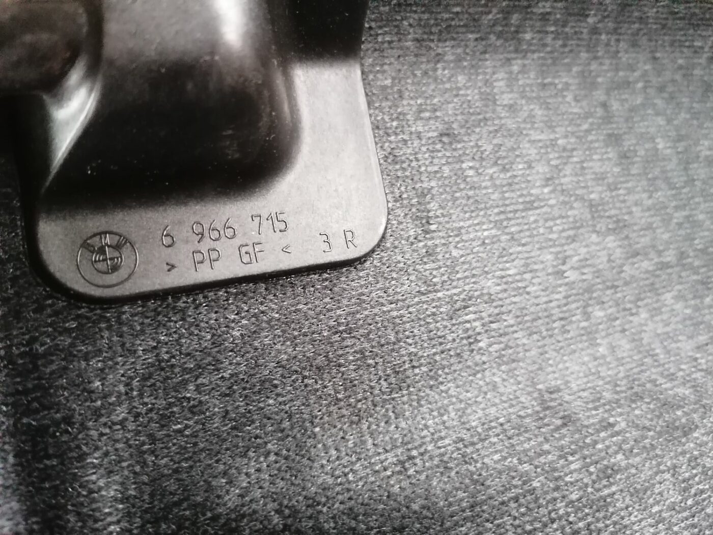 Bagāžnieka nodalījuma plaukts priekš BMW 1 E87 2007 GRAPHITE 3 Bagāžnieka nodalījuma plaukts priekš BMW 1 E87 2007 GRAPHITE