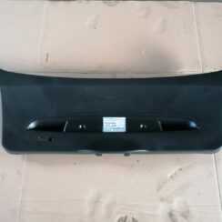 Bagāžnieka vāka liela apdare priekš BMW 1 E87 2007 GRAPHITE