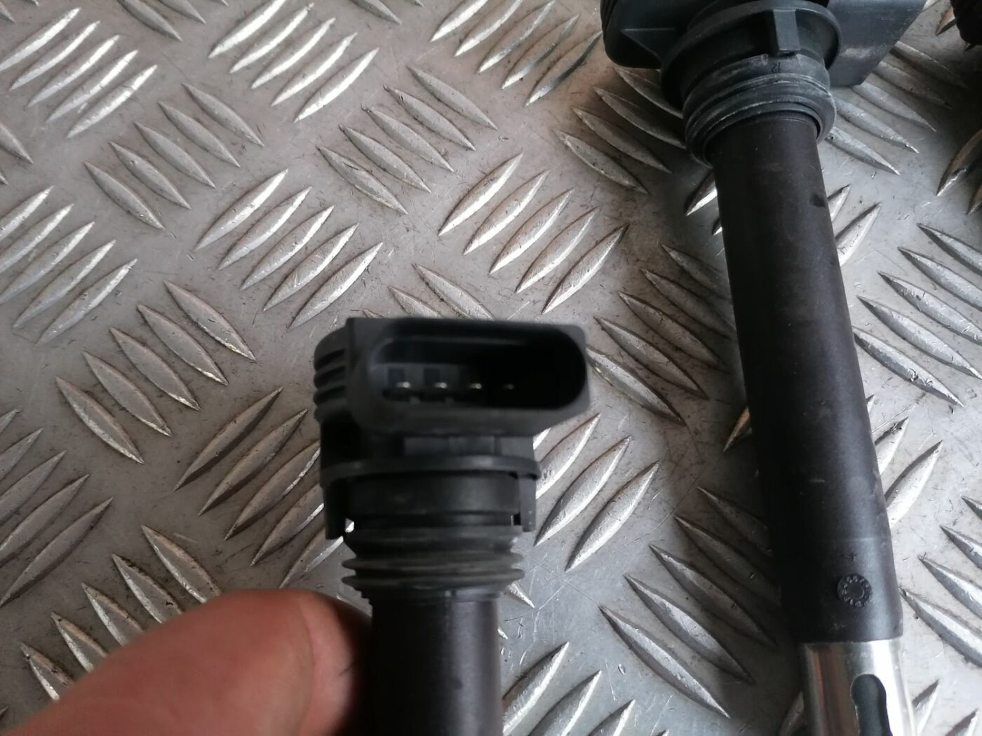 Augstsprieguma spole priekš SKODA OCTAVIA 2012