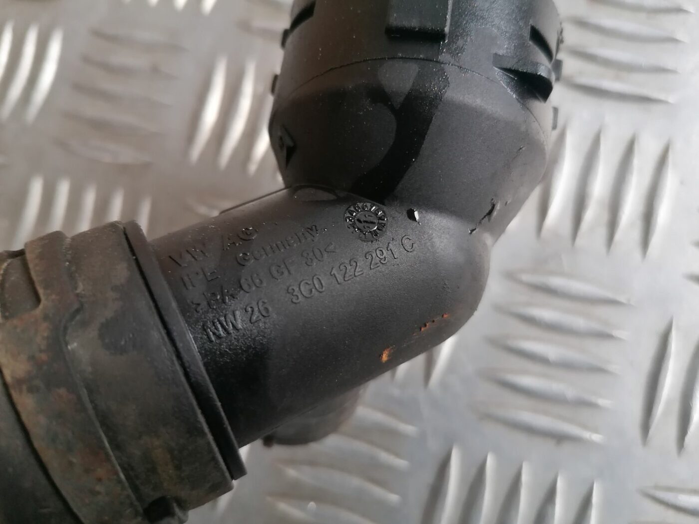 Dzesēšanas caurule priekš SKODA OCTAVIA 2012