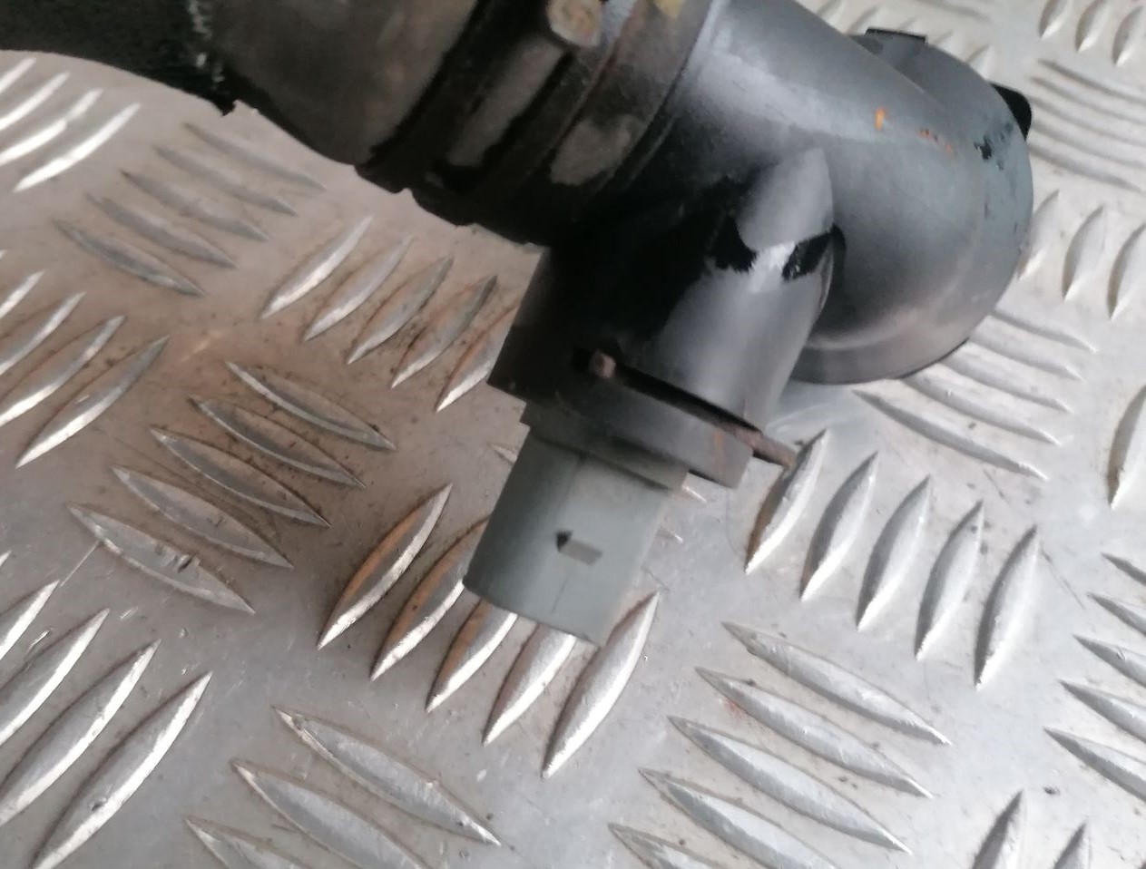 Dzesēšanas caurule priekš SKODA OCTAVIA 2012