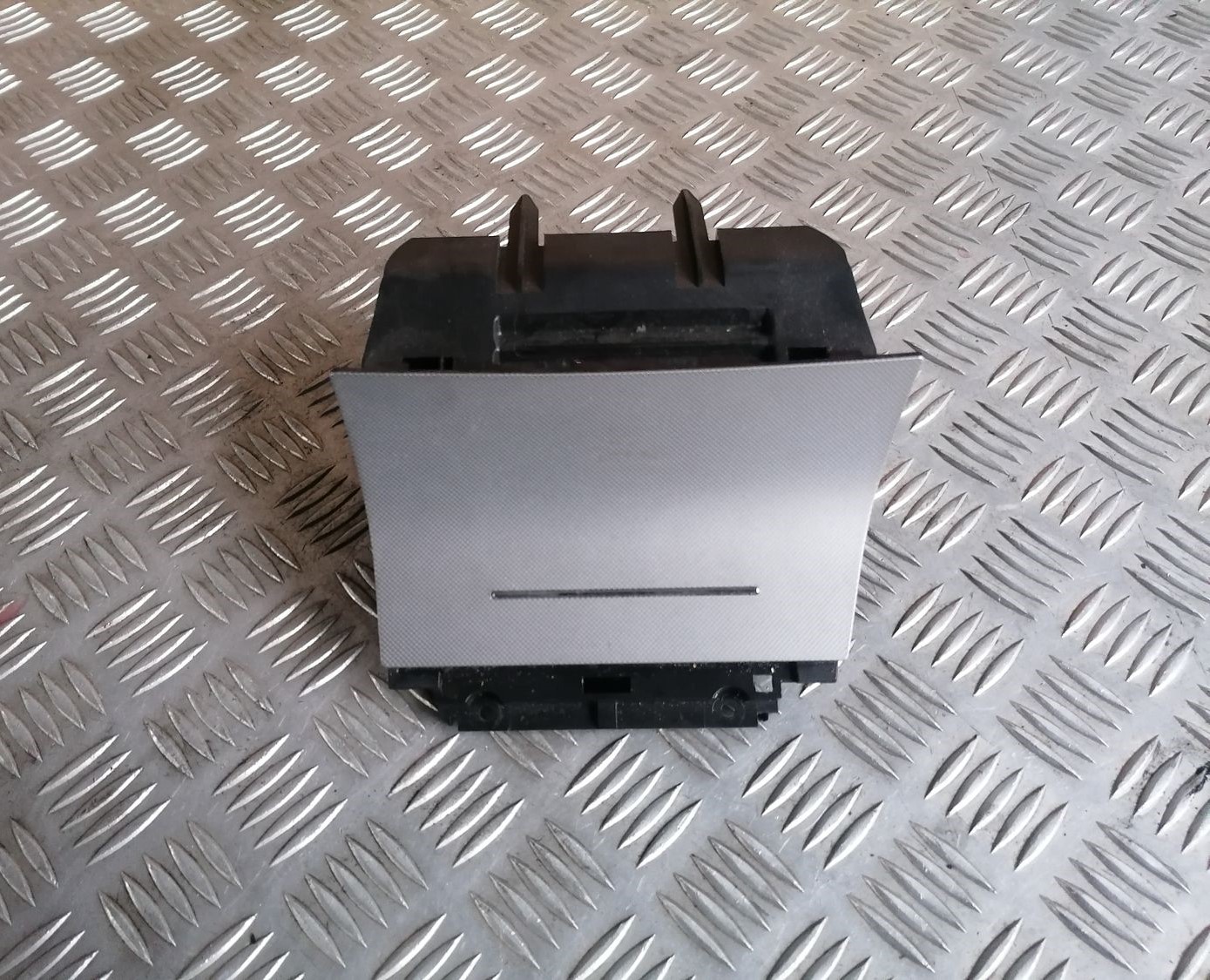 Pelnu trauks priekš SKODA OCTAVIA 2012