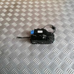 Aizmugurējo kreiso durvju slēdzene priekš SKODA OCTAVIA 2012