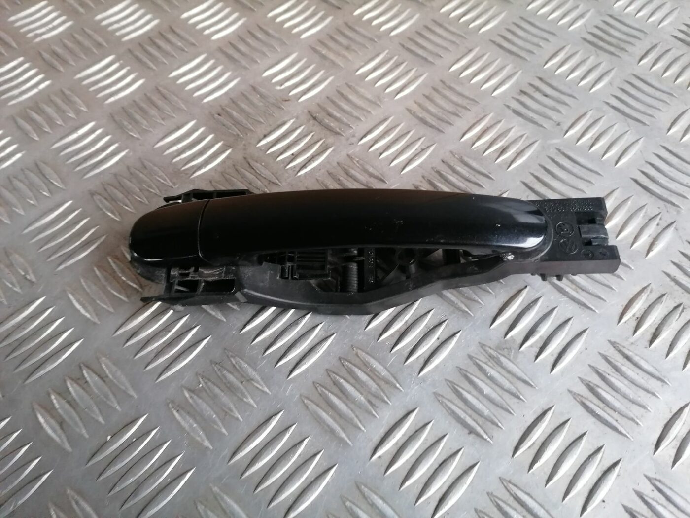 Priekšējāis labais durvju rokturis priekš SKODA OCTAVIA 2012