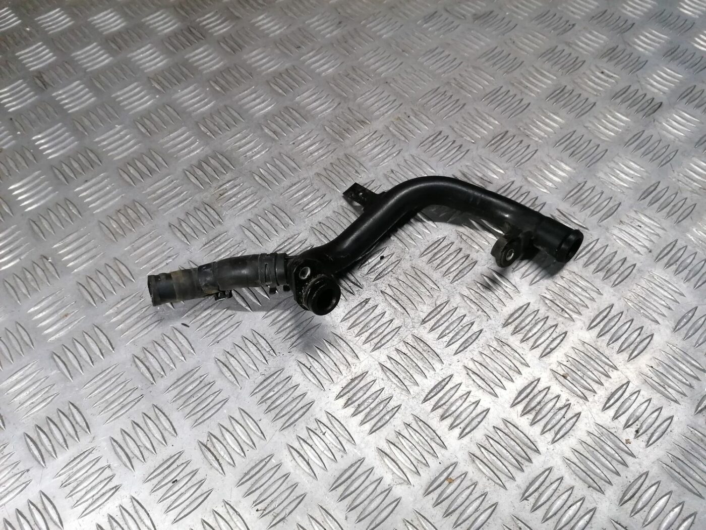 Dzesēšanas caurule priekš SKODA OCTAVIA 2012