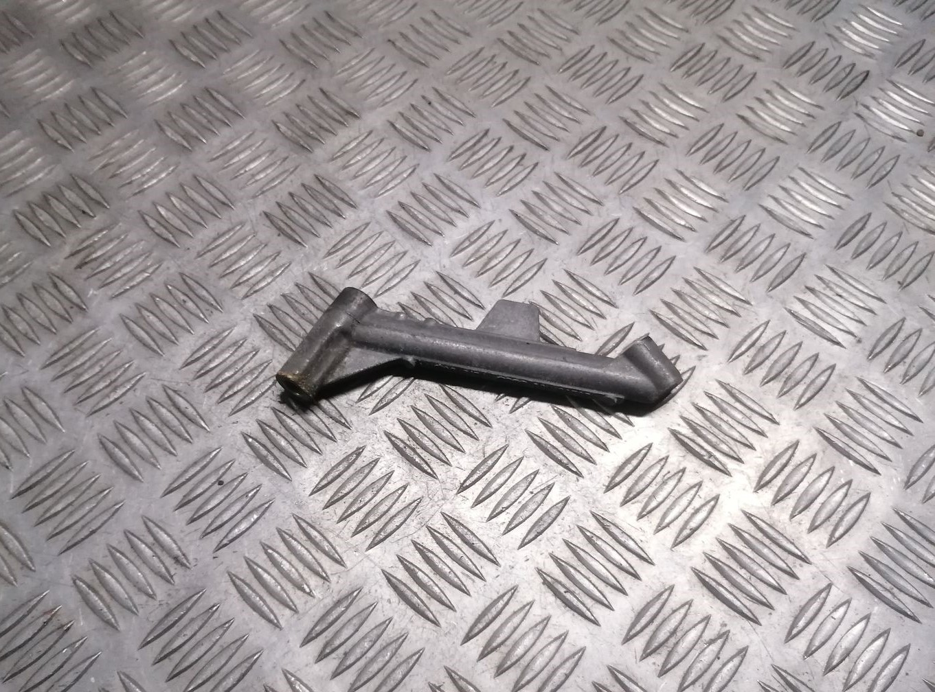 Dzinēja kronšteins priekš SKODA OCTAVIA 2012 1 Dzinēja kronšteins priekš SKODA OCTAVIA 2012