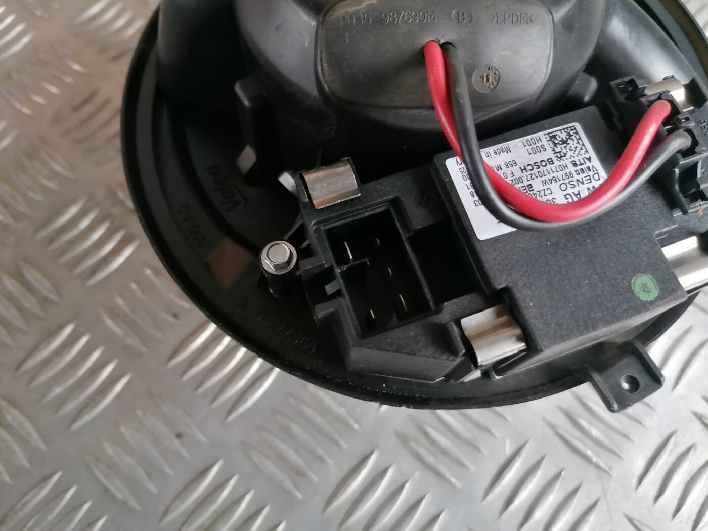 Salona ventilators priekš SKODA OCTAVIA 2012 7 Salona ventilators priekš SKODA OCTAVIA 2012