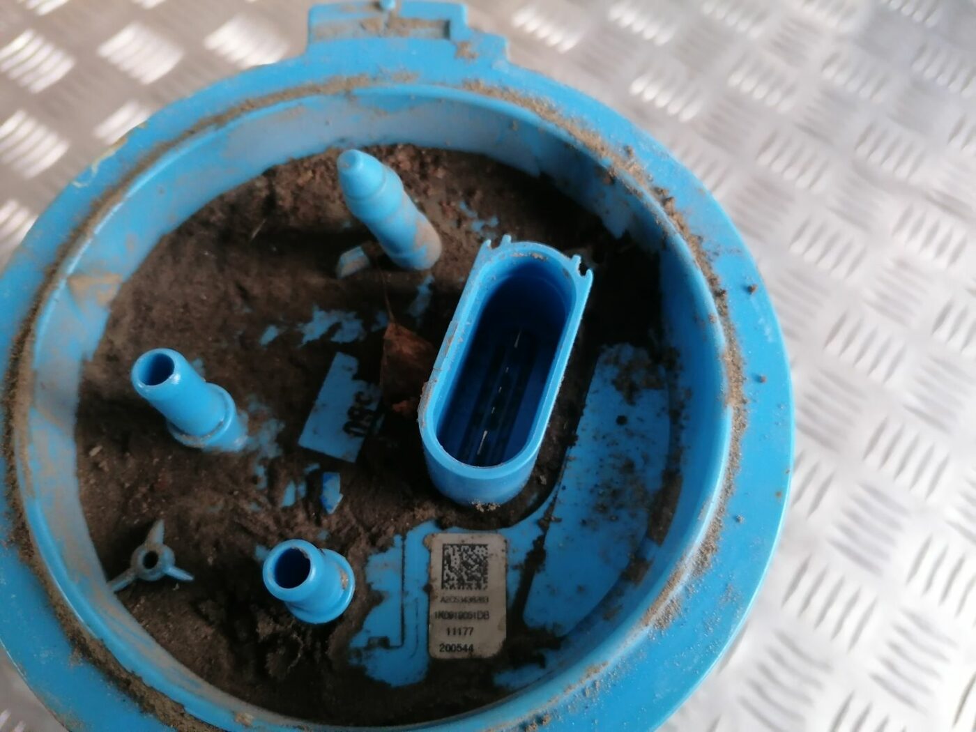 Degvielas tvertnes sūknis priekš SKODA OCTAVIA 2012